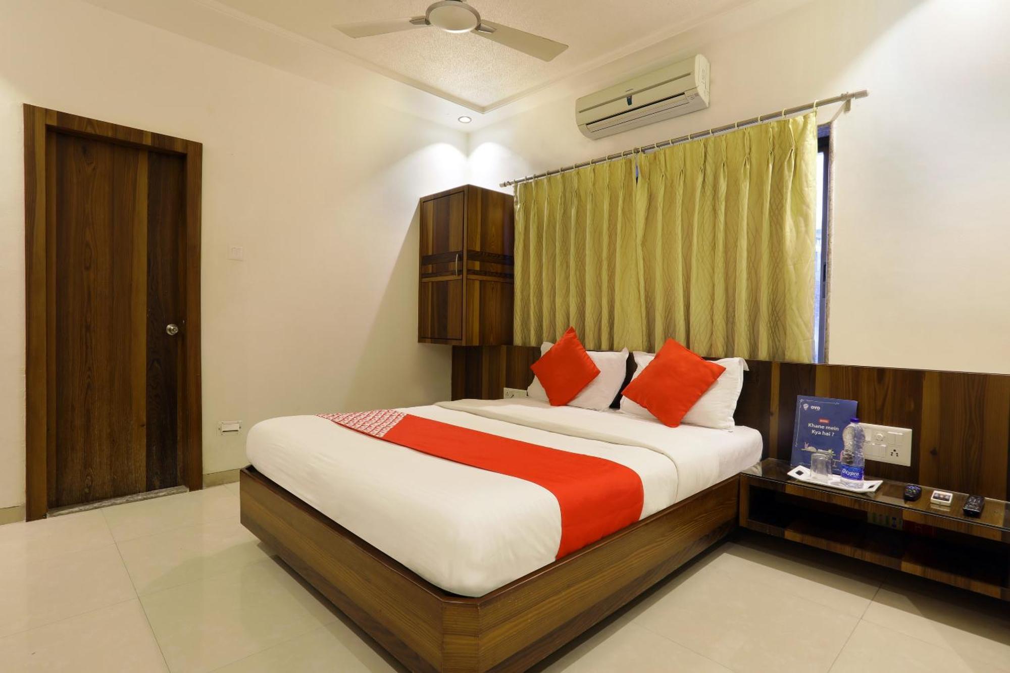 Collection O Satyan Inn Shirdi Luaran gambar