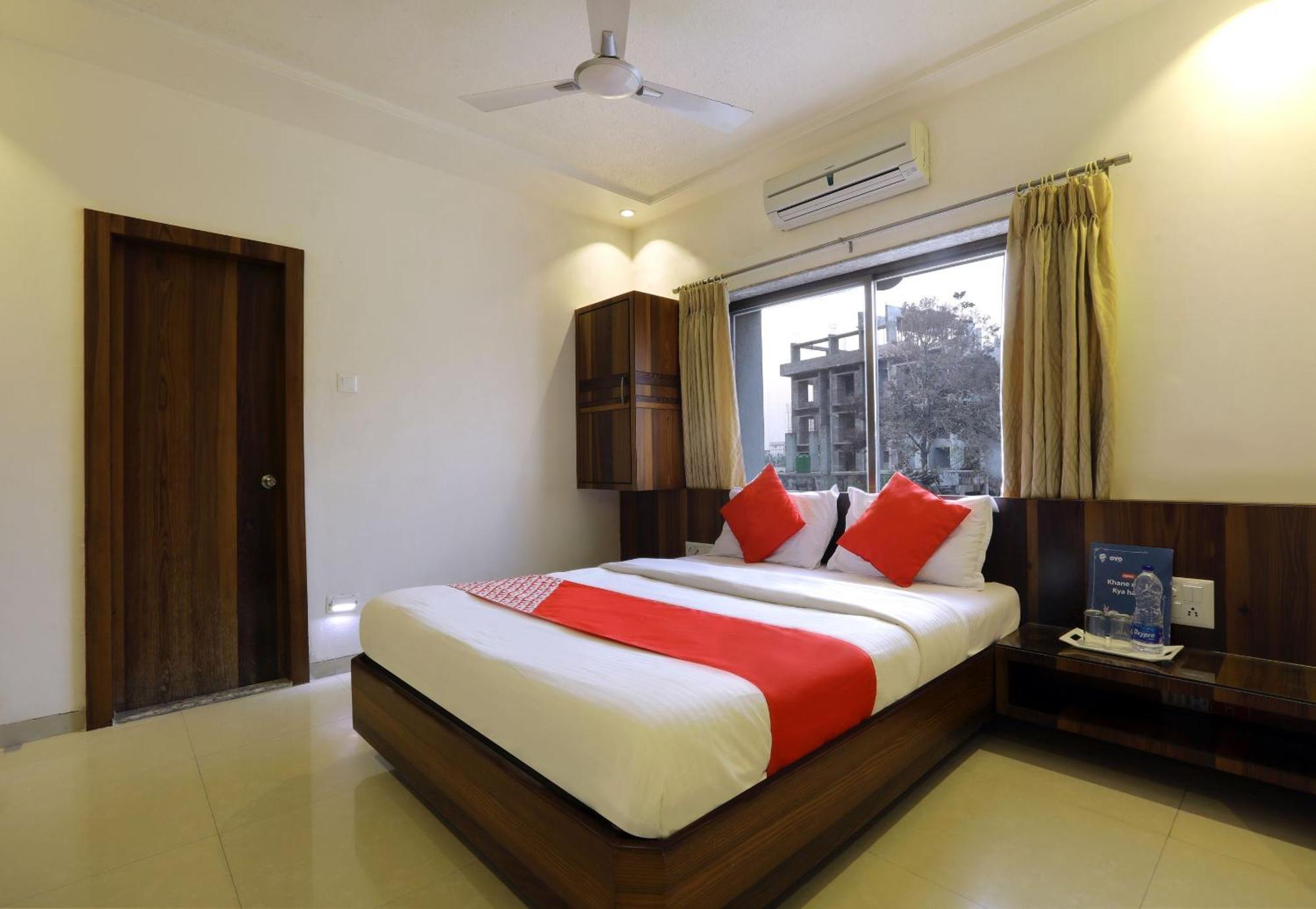 Collection O Satyan Inn Shirdi Luaran gambar