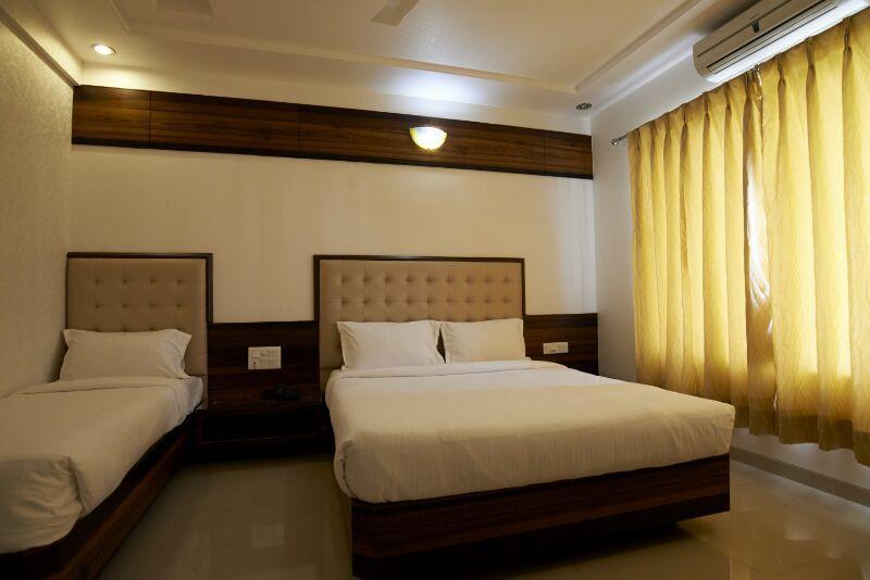 Collection O Satyan Inn Shirdi Luaran gambar