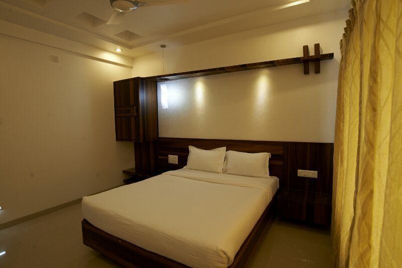 Collection O Satyan Inn Shirdi Luaran gambar