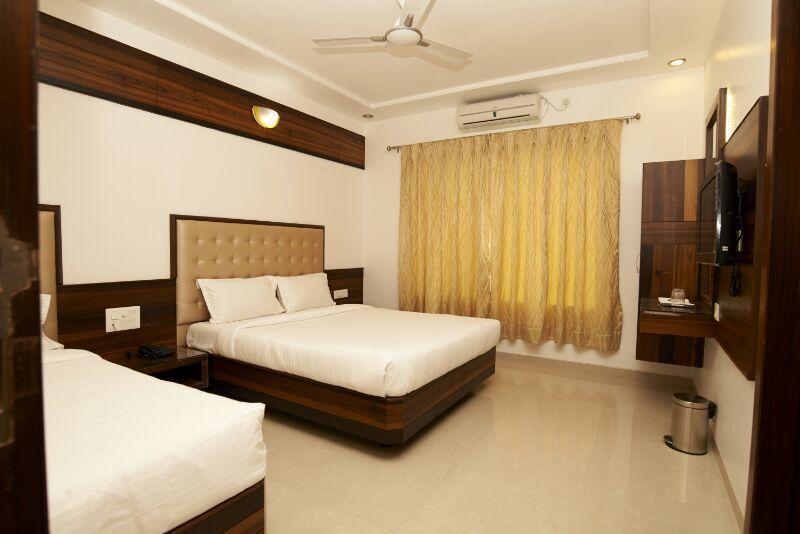 Collection O Satyan Inn Shirdi Luaran gambar
