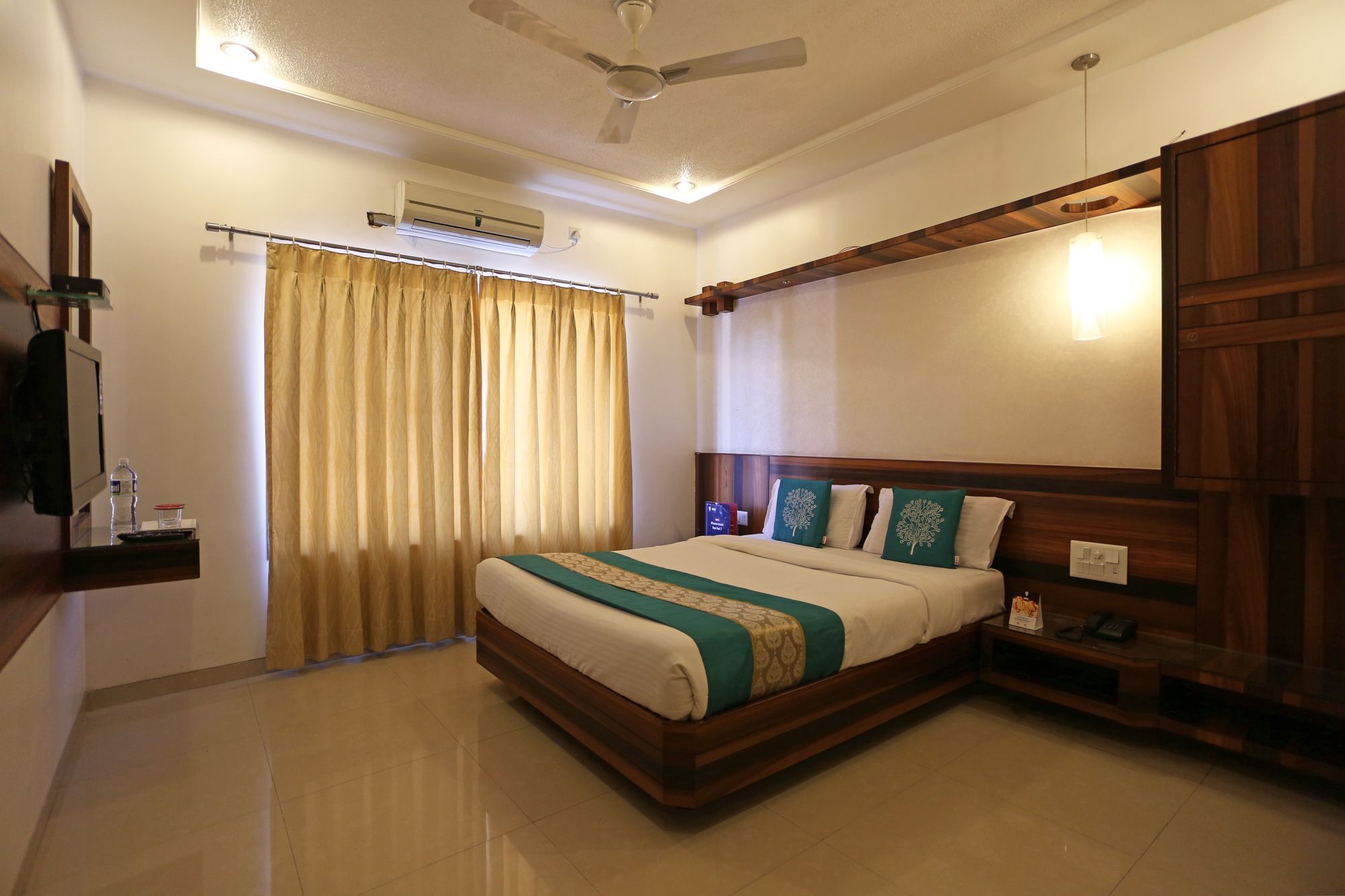 Collection O Satyan Inn Shirdi Luaran gambar